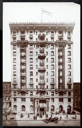 Hotel Woodstock na 127 West 43rd Street, New York, 1907 (stříbrný želatinový tisk)