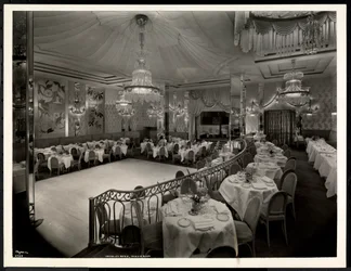 Pokoj Iridium v hotelu St. Regis, 1937 (stříbrný želatinový tisk)