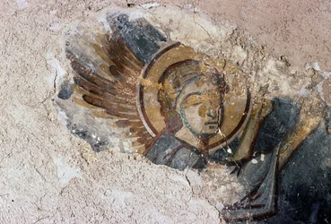 Anděl, freska v byzantském kostele Agios Georgios, Apodoulou, Kréta, Řecko (foto)