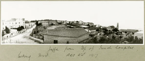 Jaffa z horní části francouzské nemocnice při pohledu na západ, 2. prosince 1917
