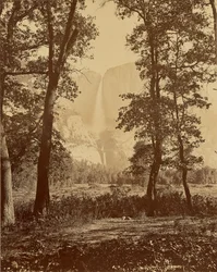 [Yosemitské vodopády zdola]