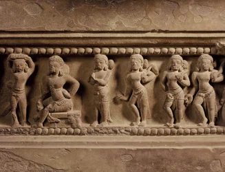 Detail z podstavce z Tra Kieu