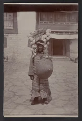 Tradiční tibetský vojenský kroj