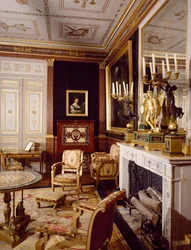 Salon pro návštěvníky a levý portrét královny Hortense, Chateau de Malmaison v Rueil-Malmaison, architekti Pierre-Francois-Leonard Fontaine a Charles Percier, Francie