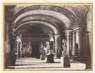 Pokoj Caryatids, v muzeu Louvre