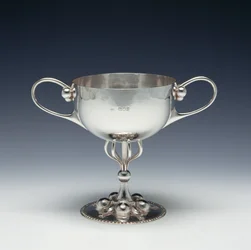 Sporting Cup nebo Sugar Basin, c.1893 (stříbrná)