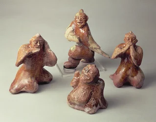 Raně čínská keramická skupina čtyř bavičů, hrobový artefakt, dynastie Chan, 25-220 n. l. (keramika)