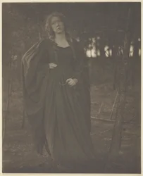 Bez názvu [žena v lese], 190105.