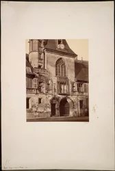 Hotel Jacques Coeur at Bourges, c. 1865.    1202523   cs       czech Successfully Translated  Original: Apollo (from the Tarocchi, series D: Apollo and the Muses, #20) Translat: Apollo (from the Tarocchi, series D: Apollo and the Muses, #20) 1279328 cs cze