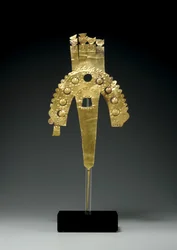 Zlatý chochol Huari, jižní pobřeží, cca 700-1000 (zlato)