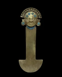 Nůž Tumi, 800-1375 n. l. (tepané, pronásledované a filigránové zlato s tyrkysovým vykládáním)