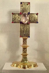 Relikviářový kříž papeže Urbana V. (1310-70), 1368-78