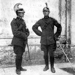 Dva italští dragouni, 1922.