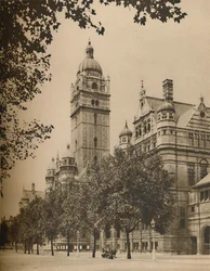 Kde londýnská univerzita sdílí čtvrtiny s Imperial Institute, c1935.
