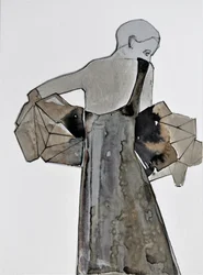 Zamyšlená žena v šedém