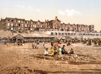 Hotel Orange from the Beach v Scheveningen, hospoda. c.1900