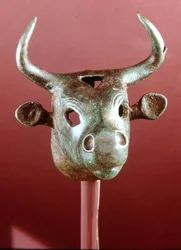Býk, Blízký východ (bronz)