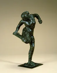 Dancer Holding Her Foot, cca 1900-10 (bronz)