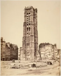 Věž Saint-Jacques před restaurováním. 4. obvod, Paříž.