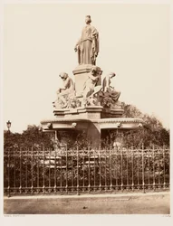 Nîmes, kašna