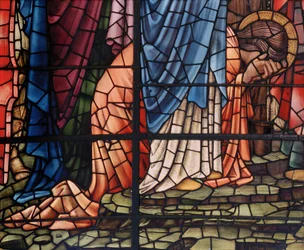 Okno Ukřižování, detail, Marie Magdalena, 1888 (vitráže)
