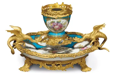 Tyrkysová pozemní rytina ve stylu Williama IV. Sevres, porcelán pravděpodobně 18. století, ormolu kolem 1835-40