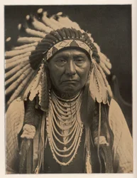 Indiánský náčelník Nez Perces. Datum: ? - 1904 Zdroj: Fotografie E S Curtise v Scribner