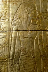 Detail z rytiny zlatem pokryté kaple Tutanchamona, Z hrobky Tutanchamona, Egyptská civilizace, Nová říše, Dynastie XVIII