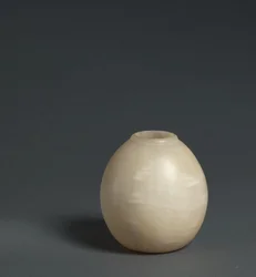 Nádoba v podobě pštrosího vejce, Nová říše, cca 1540-1296 př.n.l.