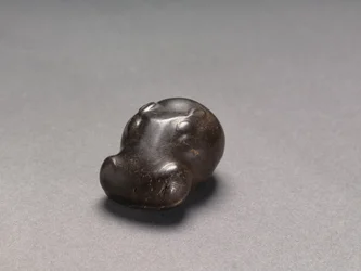 Váha ve tvaru hroší hlavy, cca 1540-1296 př.nl