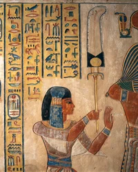 Egypt, Luxor, starověké Théby, Údolí královen. Hrobka Amona Khopechefa, syna prince Ramsese II. držícího flabellum (vějíř)