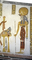 Egypt, Théby, Luxor, Údolí králů, hrobka prince Mentuherkhepeshefa, nástěnná malba bohyně s kočičí hlavou Bastet, 20. dynastie