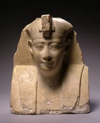 Head, rané období ptolemaiovců (304-250 př.nl) (vápenec)
