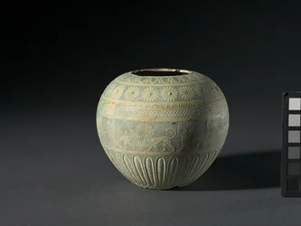 S nádobou Rahina Ware, 200-100 př.nl