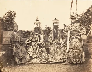 Divadelní kostýmy, Saigon, Cochinchina, 1866.