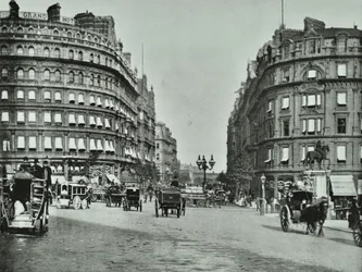 Charing Cross, Westminster LB: Northumberland Avenue z Trafalgar Square a Charing Cross, 1890