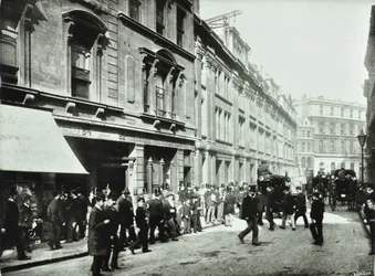 Old Broad Street, vstup na burzu, City of London, 1890
