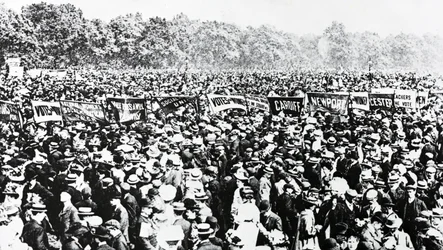 Velká demonstrace pro ženy v Hyde Parku, neděle 12. června 1908