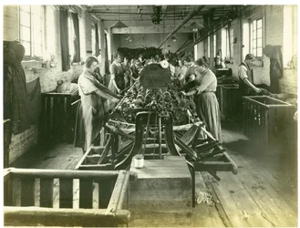 Navíjecí místnost, Hughesova továrna č. 2, 1923