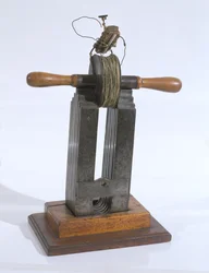 Hrubý induktor, se kterým Michael Faraday (1791-1867) objevil zákon indukce