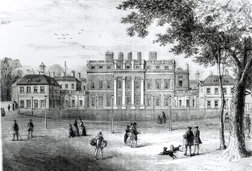 Buckinghamský dům v roce 1775, ze „Starého a Nového Londýna: svazek 4“, kolem roku 1878