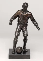 Fotbalista, část sady hodin (malovaný spelter) (viz také 315475-315477)