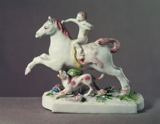Figurka Amora jedoucího na koni z Longton Hall, cca 1755 (porcelán)