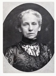 Portrét Rebeccy Strong