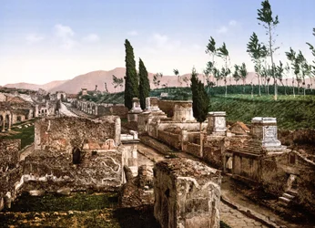 Pohled na Pompeje (ručně kolorovaná fotografie)