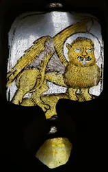 Okno č. 2 zobrazující evangelický symbol: lva sv. Marka