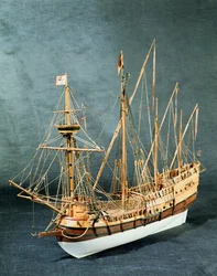 Oplachtěný model portugalské karavely z doby kolem roku 1535