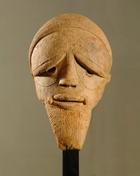 Mužská hlava, socha Sokoto, Nigérie (terakota)