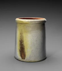 Crock, c. 1888-1909 (solně glazovaná kamenina)