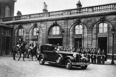Prezident republiky na výjezdu, Paříž, 1931